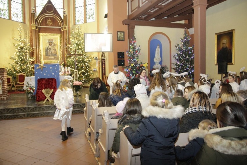 W Jastrowiu odbyły się „Jasełka”, oraz wspólne kolędowanie w kościele 