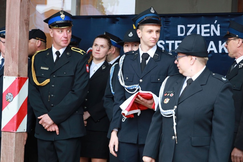 Dzień Strażaka w Małachowie. Podczas uroczystości oficjalnie otwarto remizę miejscowej Ochotniczej Straży Pożarnej [film, zdjęcia]