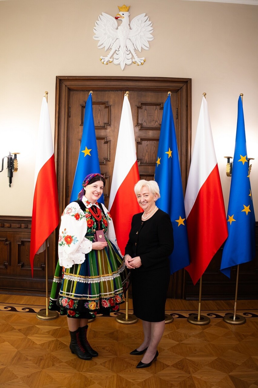 Zespół Ludowy Ziemia Słupiecka został odznaczony za swoją wieloletnią działalność na rzecz zachowania dziedzictwa kulturowego