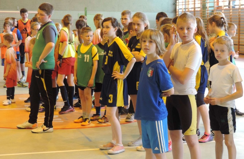 Puchar proboszczów w Malborku. Dzieci i młodzież w pierwszym takim turnieju