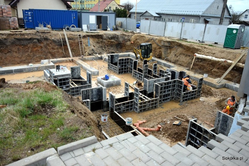 Biblioteka Publiczna ma być gotowa za rok. Akt erekcyjny pod budowę został uroczyście podpisany 