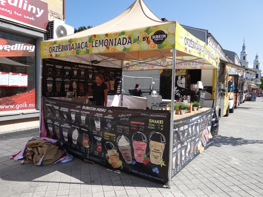 Food trucki znów na Reymonta w Radomsku. Co można zjeść i za ile? 4.09.2021 [CENY, ZDJĘCIA]