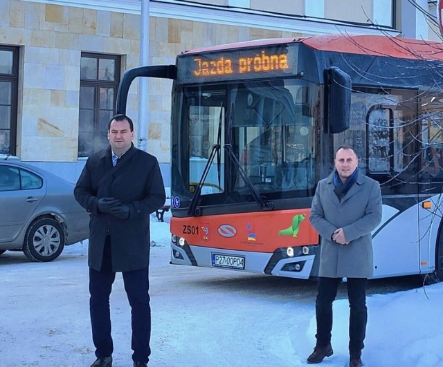 W Skarżysku - Kamiennej jazdę próbną odbyły nowo kupione autobusy Solaris Urbino. Więcej na kolejnych zdjęciach