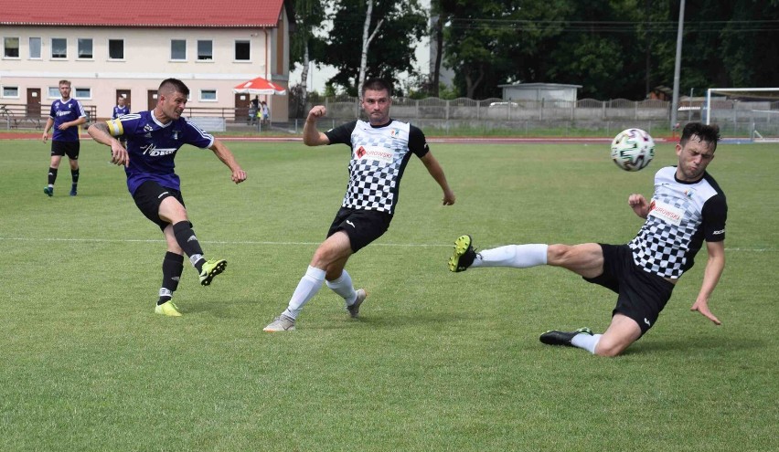 Piłka nożna. Na najniższym szczeblu sezon zakończony |ZDJĘCIA