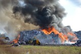 Kamieniec (gm. Cewice). Strażacy walczyli w nocy i walczą nadal z pożarem. Policja przesłuchała świadków