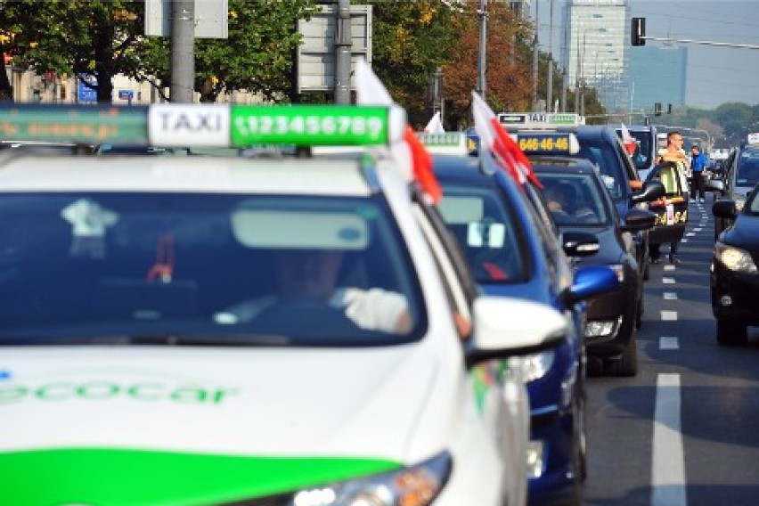 Protesty w Warszawie. 5 marca taksówkarze oraz pracownicy sądów przejdą ulicami stolicy. Centrum miasta będzie zablokowane