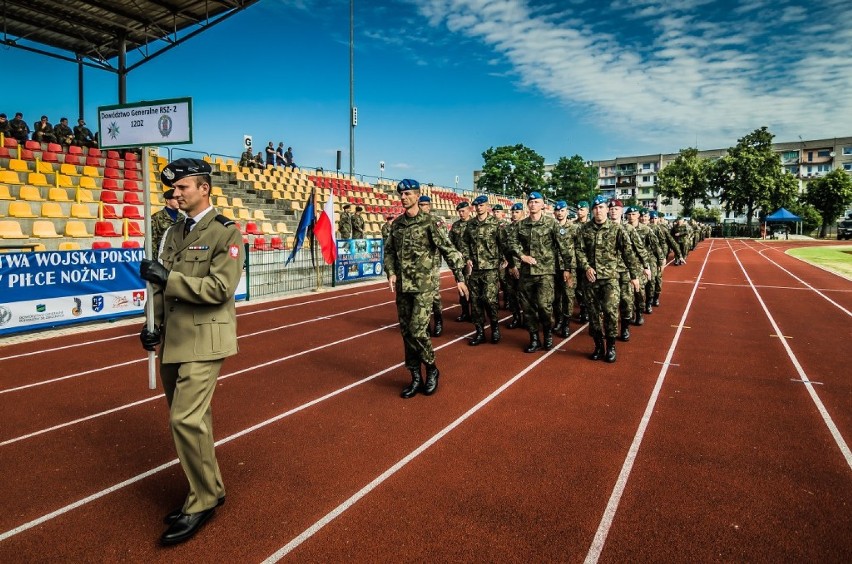 Siedem drużyn walczy w Mistrzostwach Wojska Polskiego w Piłce Nożnej [ZDJĘCIA] 