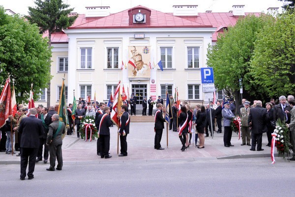 Dąbrowskie obchody rocznicy uchwalenia Konstytucji 3 Maja