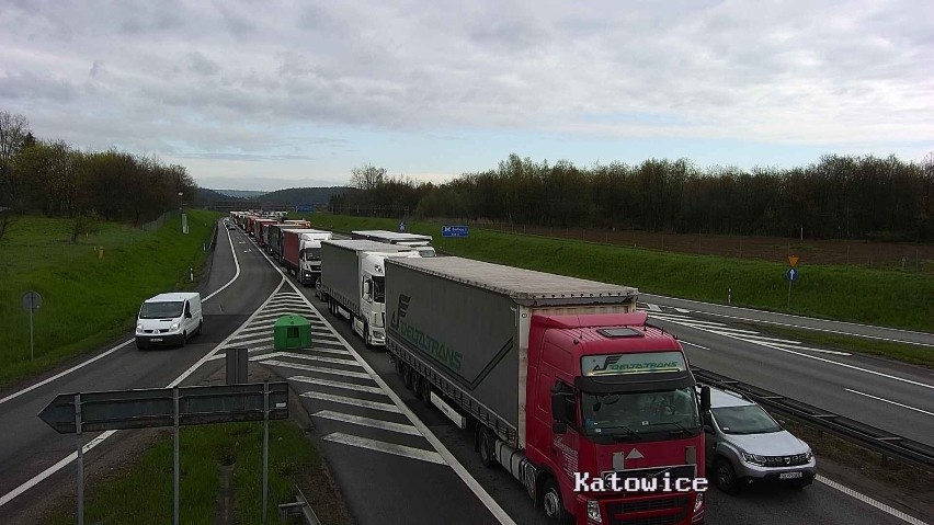 Gigantyczne korki na obwodnicy Krakowa. Powodem nie jest...