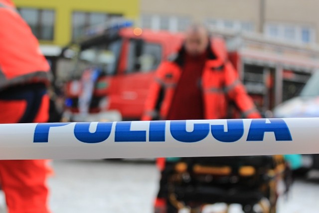 W sobotę w Borkach doszło do tragicznego wydarzenia. W wyniku wybuchu zbiornika po paliwie zmarł 41-letni mężczyzna. Kolejny 53-letni jest ranny. Zdjęcie ilustracyjne