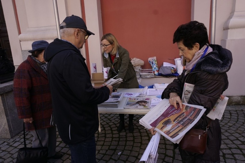 Poznań należy do seniorów! Prezydent przekazał im na miesiąc...