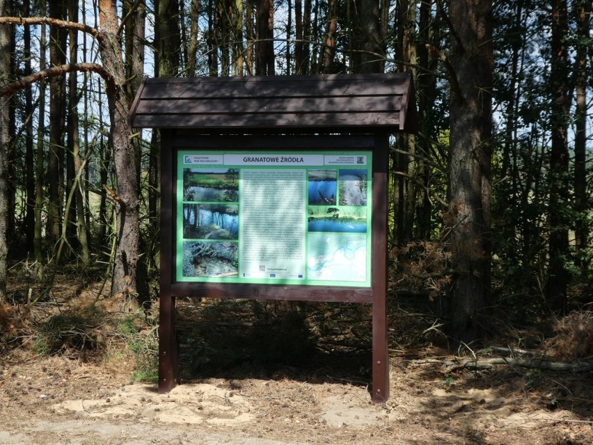 Nowe tablice turystyczno-edukacyjne na terenie parków krajobrazowych w regionie [FOTO]