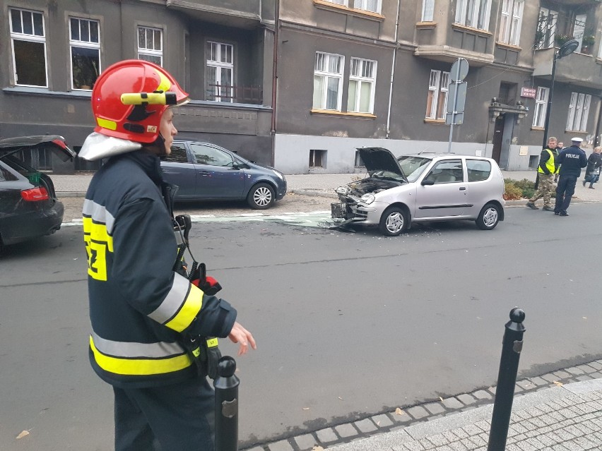 Seicento wjechało w tył audi na Chrobrego