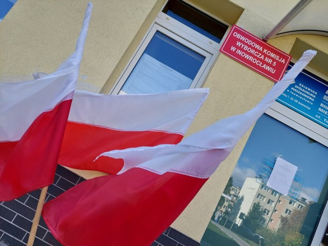 Mieszkańcy powiatów inowrocławskiego i mogileńskiego licznie odwiedzają lokale obwodowych komisji wyborczych. Na godz. 17 w obu powiatach odnotowano ponad 50-procentową frekwencję