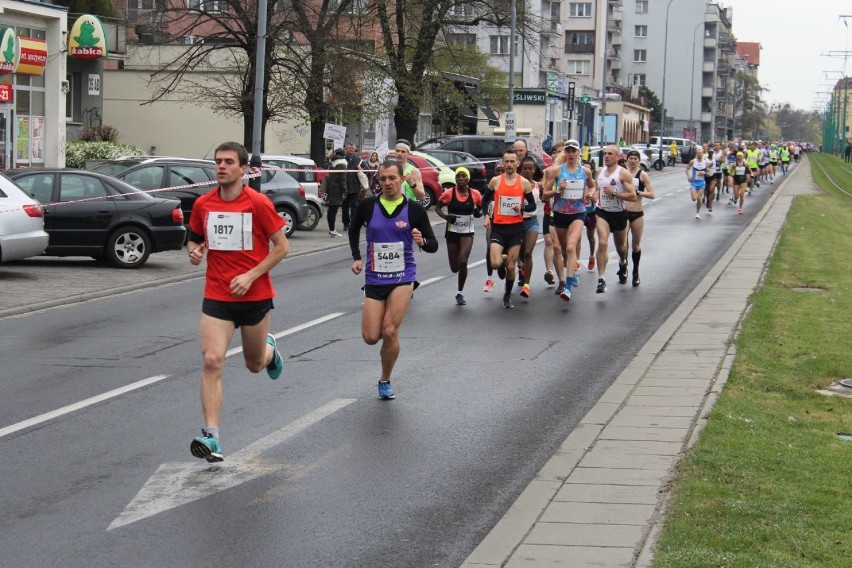 Zobacz zdjęcia z PKO Poznań Półmaraton 2019. Przejdź dalej...