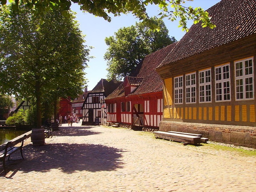 W drugim co do wielkości mieście Danii, Aarhus, jest skansen...