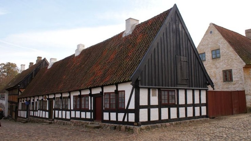 W Den Gamle By można zobaczyć domy z całej Danii