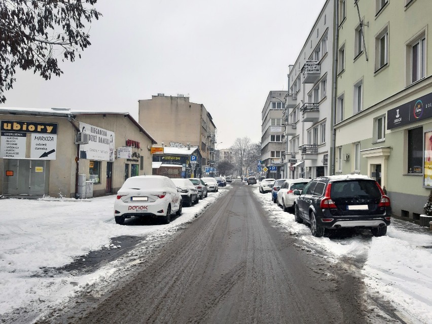 Do Lublina wreszcie zawitała zima. Na takie śnieżne atrakcje czekali mieszkańcy. Zobacz zdjęcia