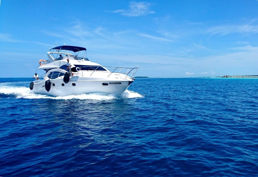 7 powodów, dla których warto wynająć jacht na Karaibach