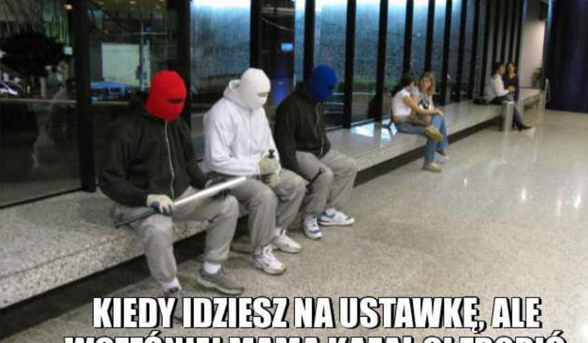 MEMY. Kibole, pseudokibice, chuligani ze stadionów. "Odpowiedzialna młodzież. Usta i nosy zasłonięte"