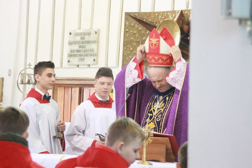 Wizytacja biskupa Łukasza Buzuna w Biadkach [ZDJĘCIA]