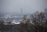 Smog w Krakowie. Sobota z darmową komunikacją dla kierowców