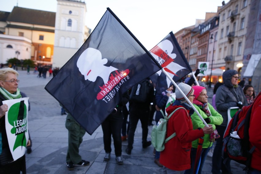 Pustki na proteście "Legalna Aborcja Teraz". Przyszło...