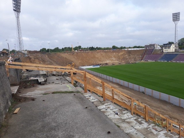 Stadion Pogoni od ulicy Witkiewicza