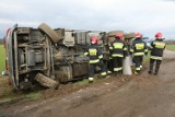 Cysterna przewożąca olej opałowy przewróciła się pod Wrocławiem (ZOBACZ ZDJĘCIA)