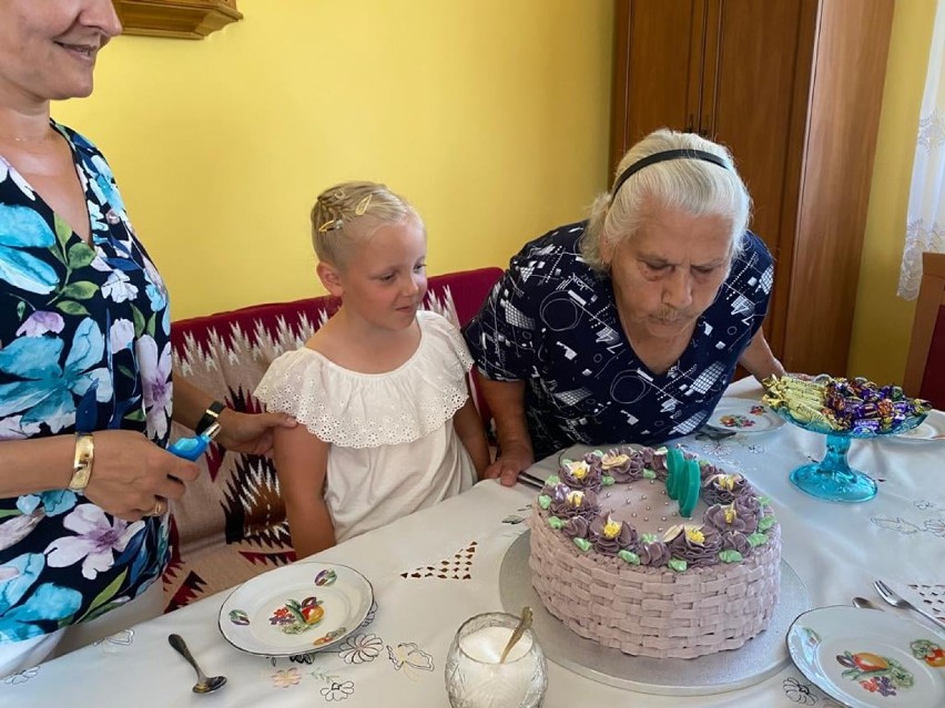 Błotnik, gm. Cedry Wielkie. Pani Janina Sporek świętowała 90 urodziny. Życzymy wszystkiego najlepszego!