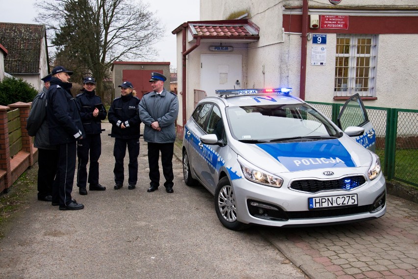 Policjanci z Potęgowa mają nowy radiowóz