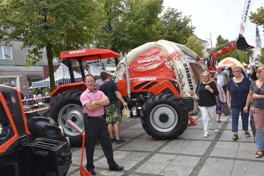 Wystawa rolnicza w Częstochowie Najnowsze i stare maszyny ZDJĘCIA