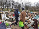 Białystok. Dzielnicowi szukają bezdomnych i pomagają [zdjęcia]