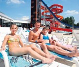W Łodzi rozpoczął się sezon na odkrytych basenach Fali i Anilany