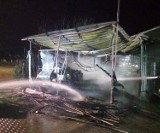 Pożar w Sobieńczycach (gmina Krokowa): doszczętnie spłonęła metalowy wiata gospodarcza | NADMORSKA KRONIKA POLICYJNA