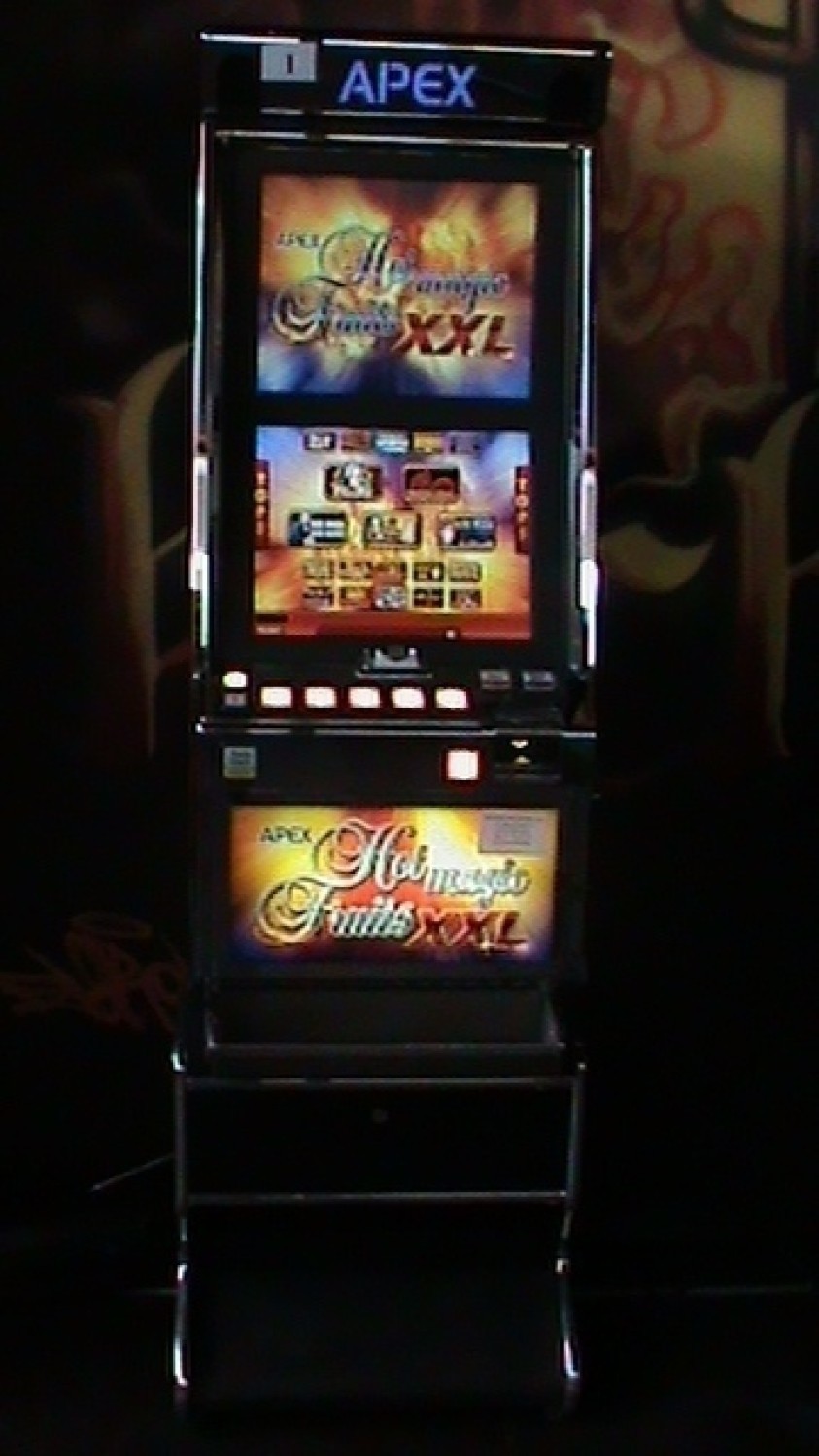 Automaty do gier oraz pieniądze zabezpieczone przez...