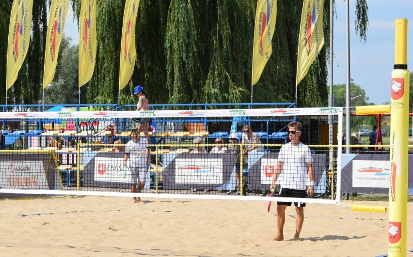 Zbąszyń: Pierwszy w historii Zbąszynia, turniej Beach Tennisa, już za nami! [Zdjęcia]