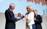 Prezydent Krzysztof Hildebrandt uhonorowany nagrodą Bursztynowy Gryf