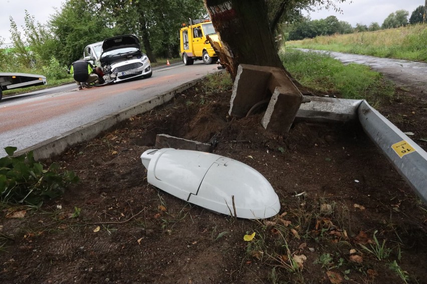 Wypadek na ulicy Nowodworskiej w Legnicy, jedna osoba ranna