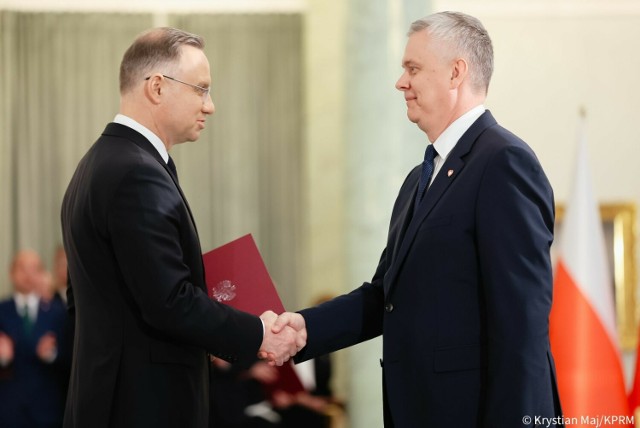 Tomasz Siemoniak odbiera nominację ministerialną