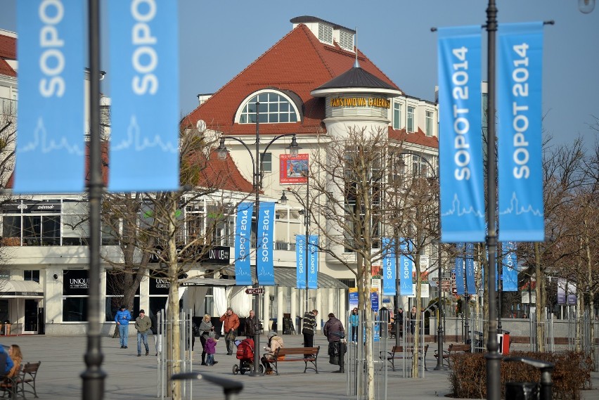 Sopot cały we flagach w związku z Mistrzostwami Świata w Lekkoatletyce [ZDJĘCIA]