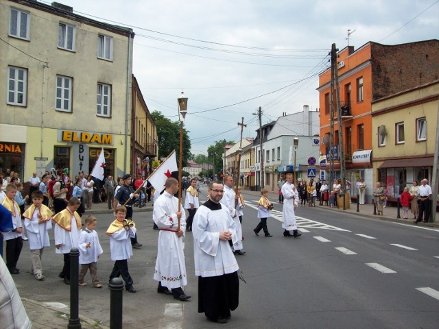 Tym razem w procesji ulicami Rawy Mazowieckiej udział wezmą tylko kapłani.