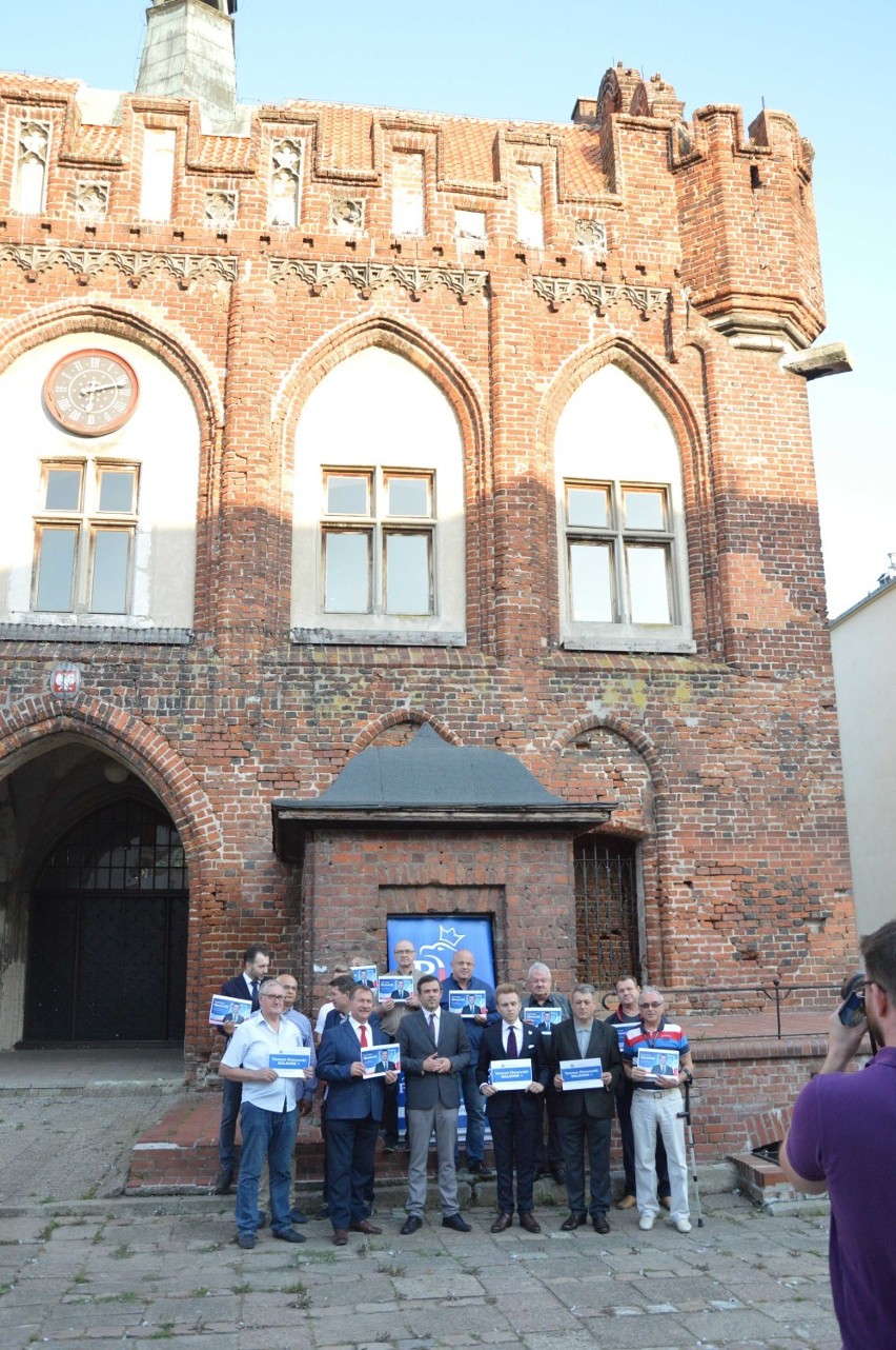 Malbork. Kandydat PiS na burmistrza przedstawił zarysy swojego programu wyborczego. "Malbork+", czyli "Piątka Klonowskiego" i innych 