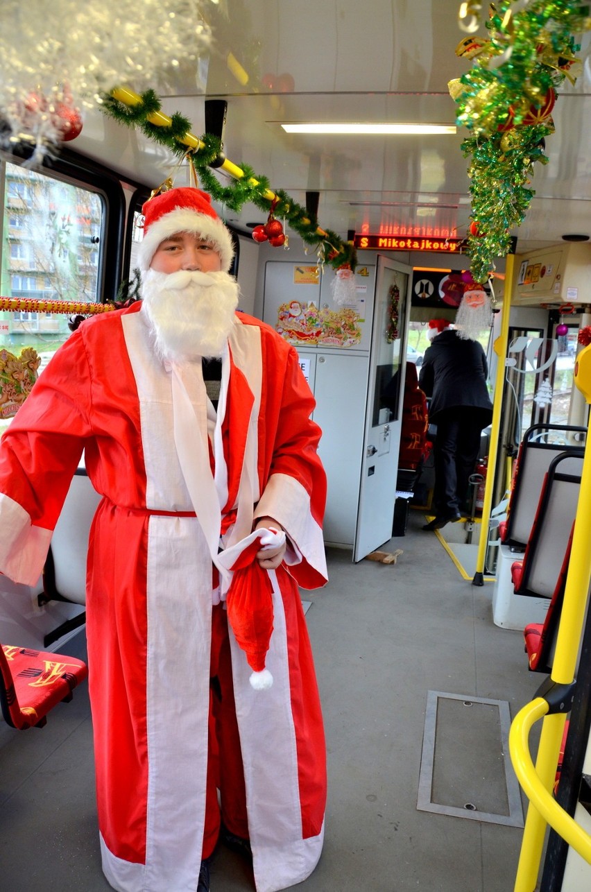 Mikołajkowy tramwaj wozi mieszkańców Zagłębia