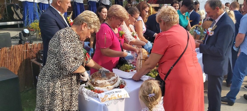 Dożynki w Stawiszynie. Dobra zabawa na zakończenie żniw. ZDJĘCIA