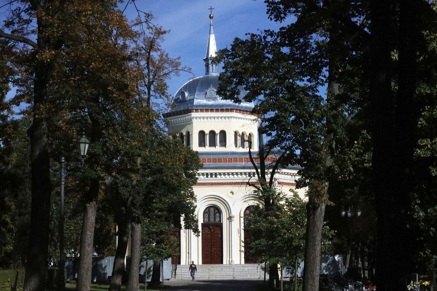Koniec renowacji cmentarnej kaplicy w Legnicy, zobaczcie zdjęcia jak wygląda od środka