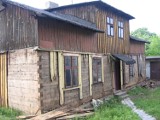 Drewniany domy na ulicy Nadrzecznej w Bełchatowie... Dziś go już tam nie ma...