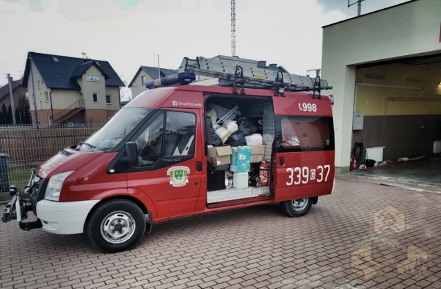 OSP przekazują sprzęt i ubrania strażackie dla ukraińskich strażaków