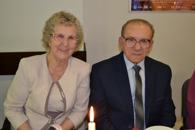 15 grudnia pary z 50-letnim pożyciem małżeńskim świętowały w Sierakowicach Złote Gody.