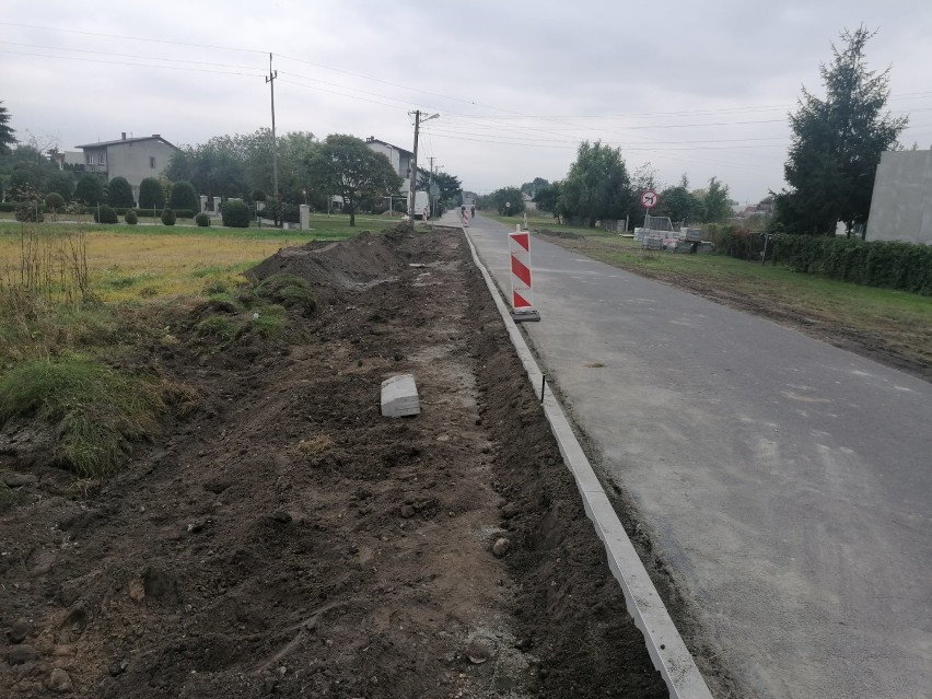 Rozpoczął się drugi etap budowy chodnika przy ulicy Taczanowskiego w Choczu